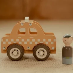 Little Dutch Taxi Inclusief Pegdoll – Hout